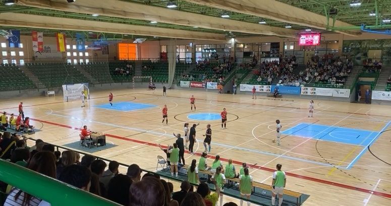 El Camoens se despide en Segovia del sueño del ascenso a Primera (4-2)