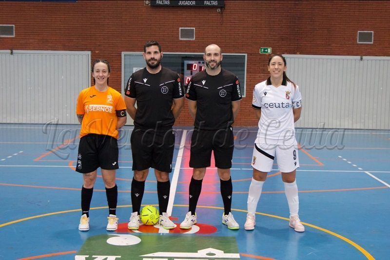 La AD Ceuta mantiene su liderato tras ganar con claridad en la pista del San Fernando (2-6)