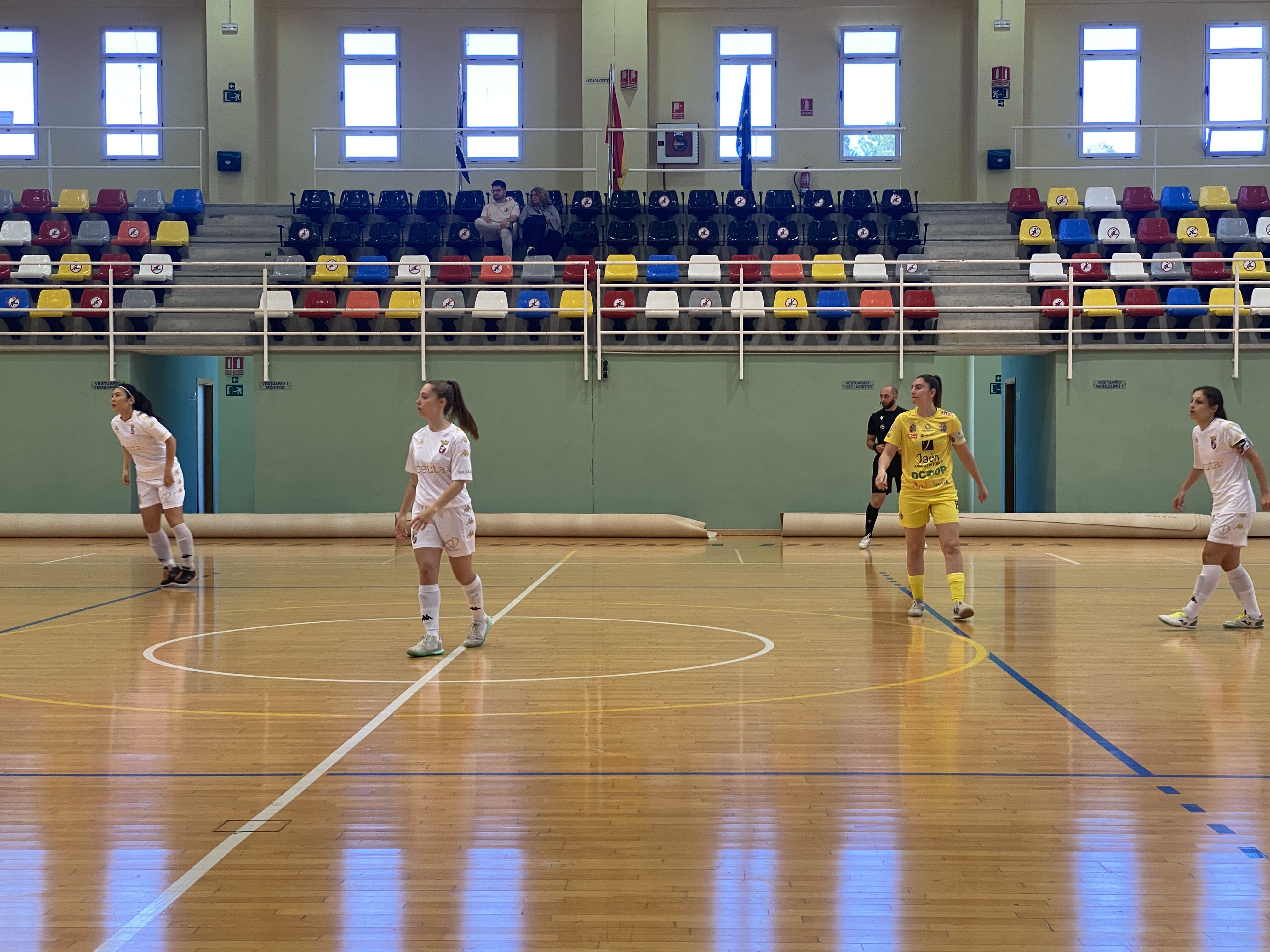 La AD Ceuta femenino cierra la liga en casa avasallando al Martos (10-1)