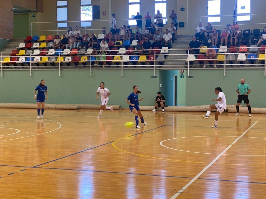 La AD Ceuta hace buenos los pronósticos y golea al Camoens en la Copa de la Reina (9-0)