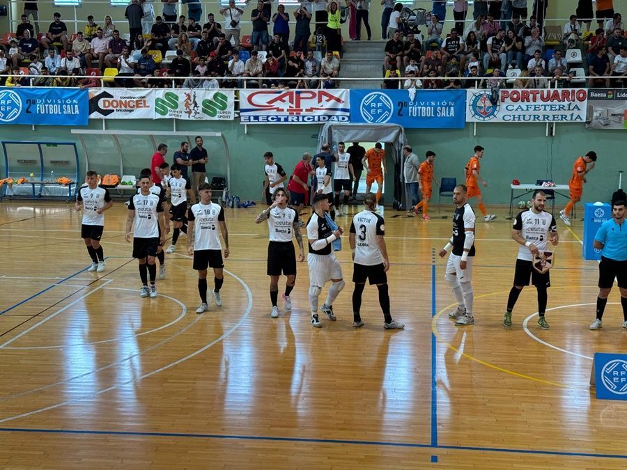 El Burela FS vence a la UA Ceutí y se clasifica tras un emocionante partido