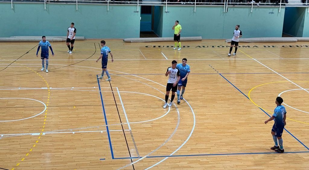 La UA Ceutí logra una victoria emocionante ante El Ejido en un partido lleno de intensidad