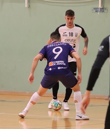 La UA Ceutí cede ante el Full Energía Zaragoza en un vibrante encuentro (3-5)