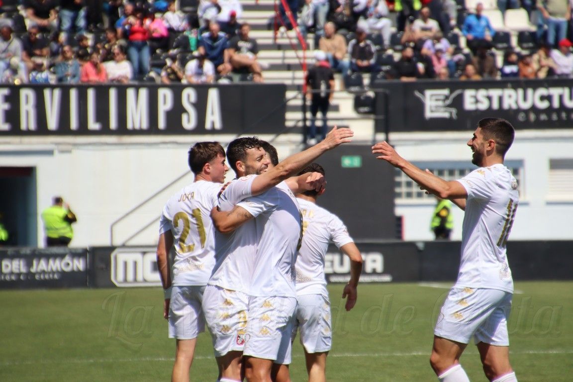La AD Ceuta finaliza una gran liga en Mérida con la vista puesta en el play off