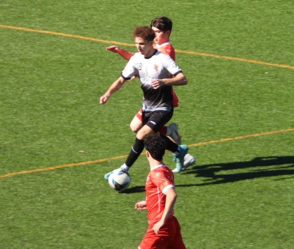 (4-0) El CD Polillas sufre una dura derrota en Dos Hermanas  