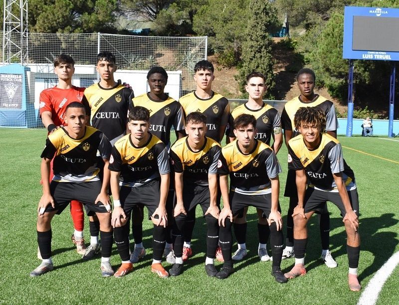 El Sporting Átletico pierde en diez minutos en Marbella (2-1)