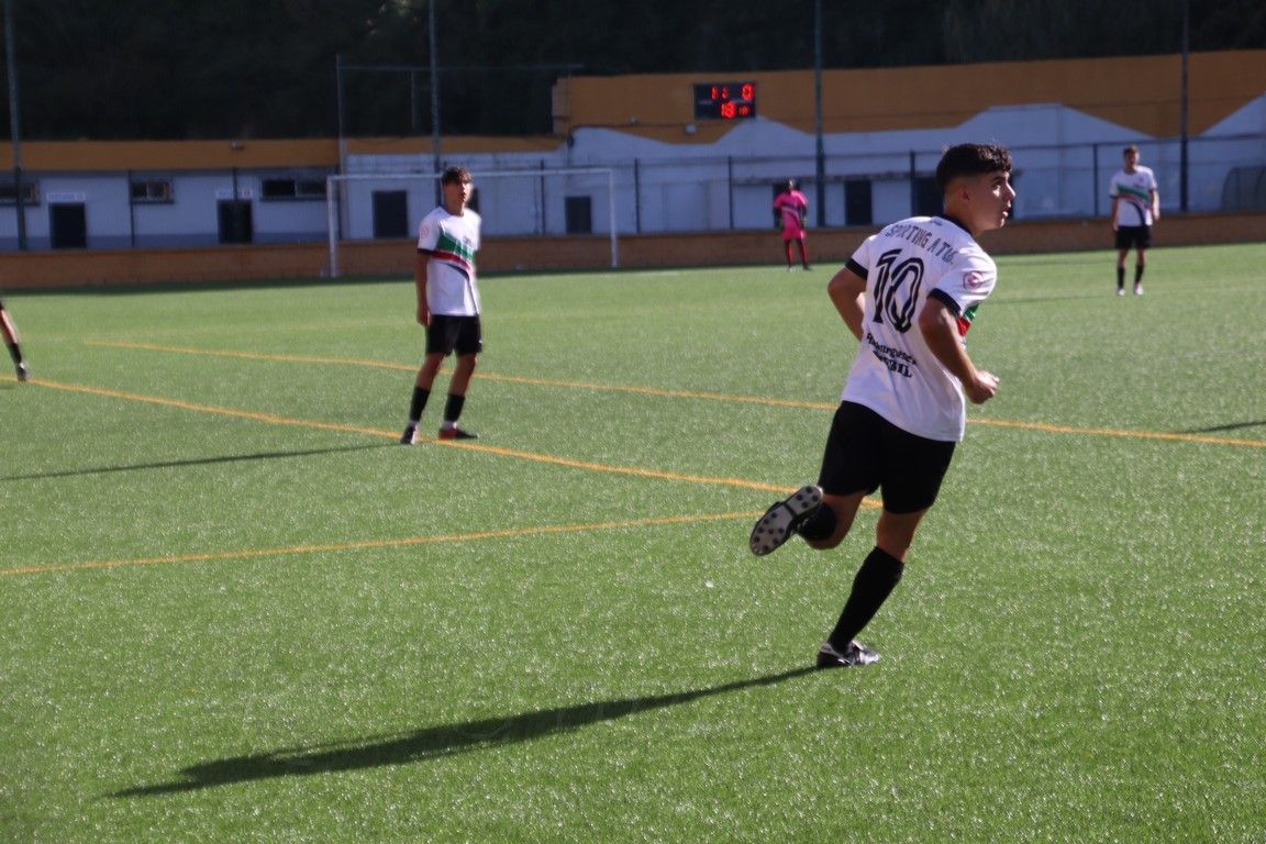 El Sporting derrota en el Benoliel al San Fernando (1-0)