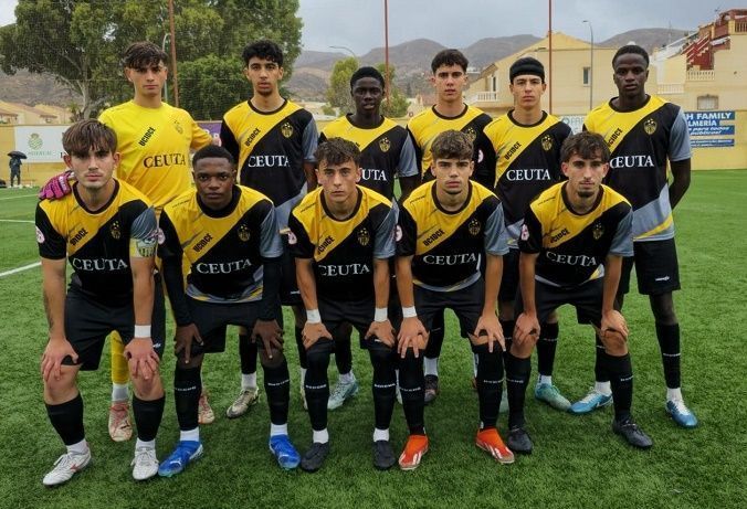 El Sporting Atlético cae por la mínima en Almería tras un gol polémico 