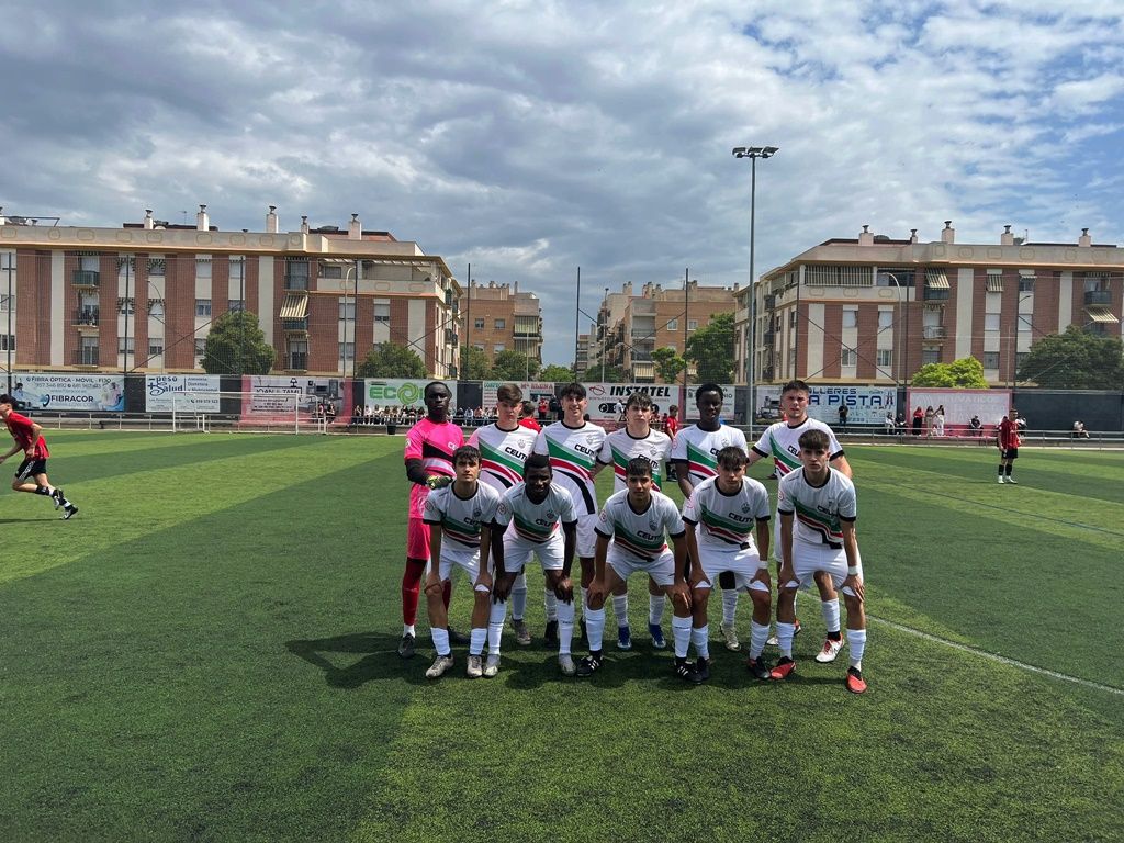 El Sporting Atlético busca la salvación ante el Granada en un partido crucial