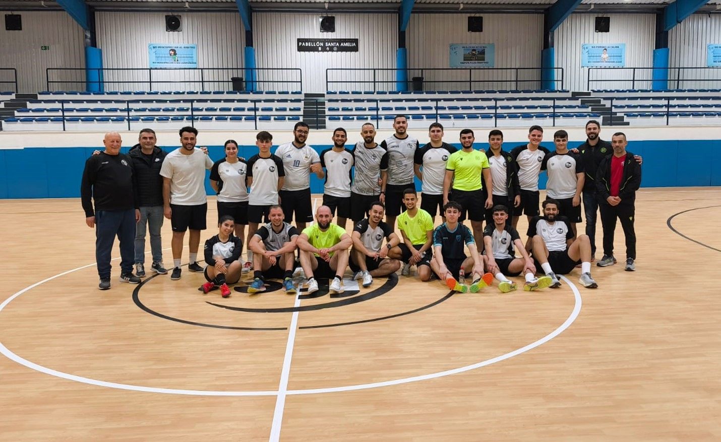 Los árbitros de fútbol sala superan el segundo test físico de la temporada