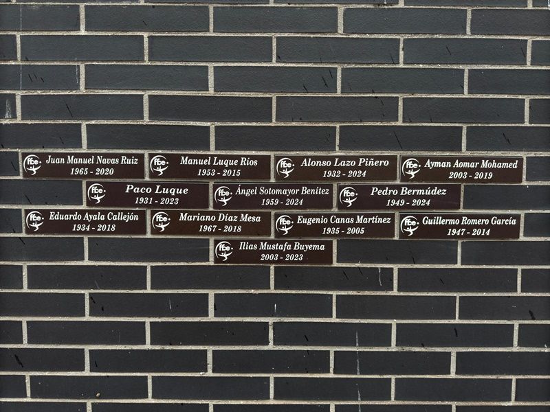 La RFFCE rinde homenaje a las figuras del fútbol ceutí fallecidas