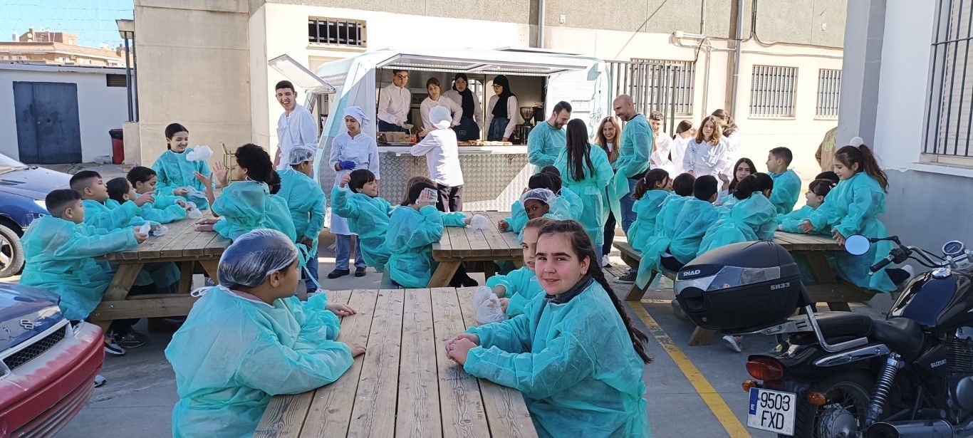 El CEIP Lope de Vega y el IES Almina, juntos en los fogones