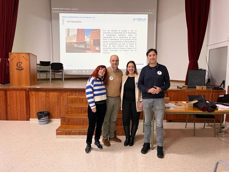 La Empresa de Alumbrado Eléctrico de Ceuta conciencia a más de 550 alumnos del IES Luis de Camoens sobre el uso racional de la energía