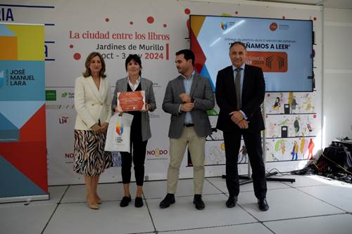 Una profesora del IES Puerta del Campo gana el premio “Enseñamos a leer”