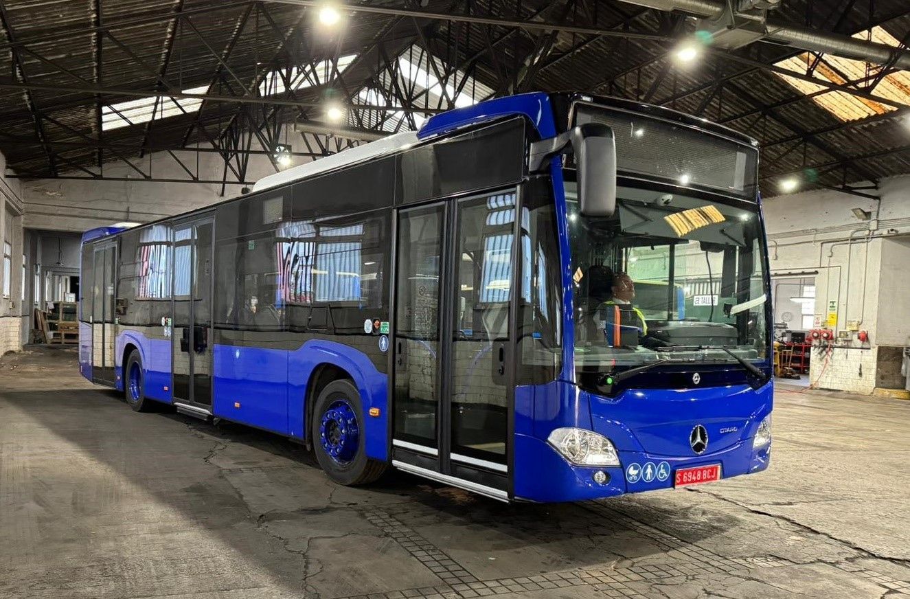 Amgevicesa recibe hoy otros 4 autobuses híbridos