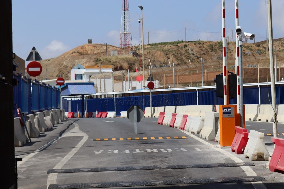 La delegada del Gobierno valora como un “hito” que se está trabajando en la apertura de la aduana comercial