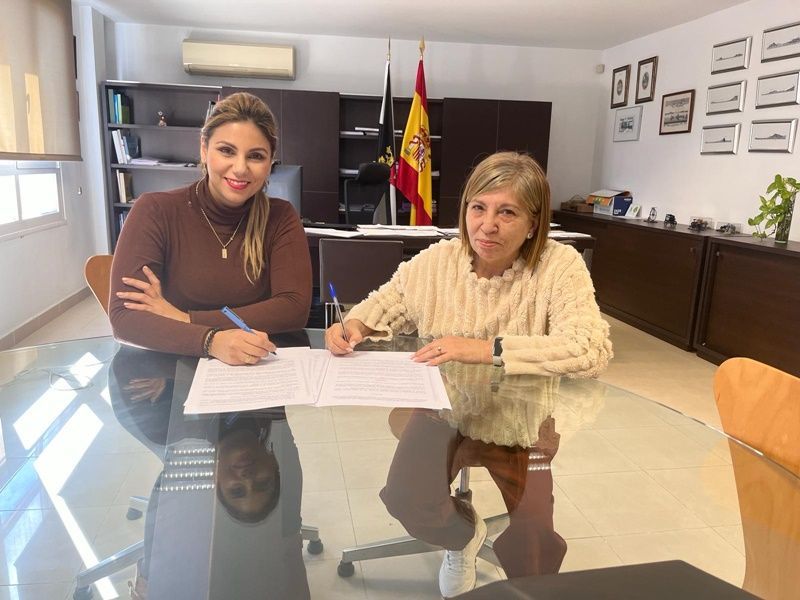 La Consejería de Sanidad y Servicios Sociales renueva su apoyo a COCEMFE con una subvención de 240.789 euros
