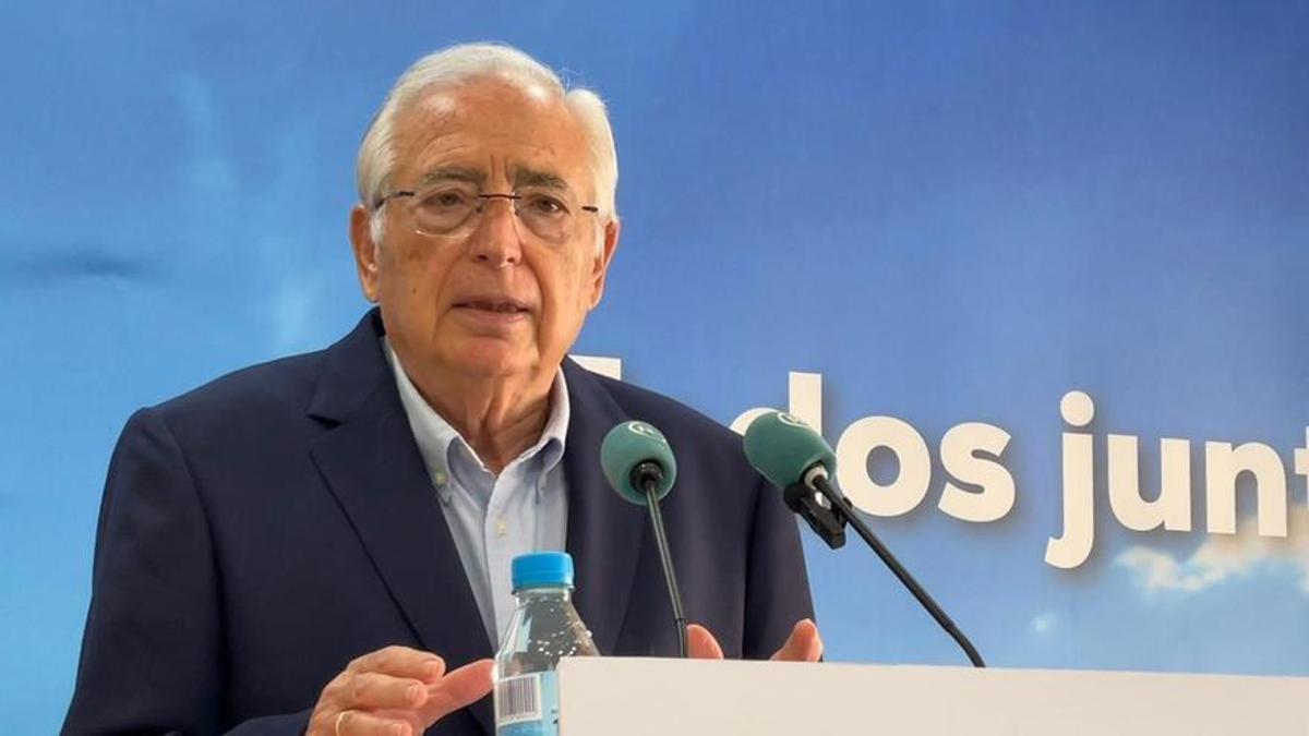 Imbroda dice que el acuerdo con Andalucía desarrolla un "clamor popular"