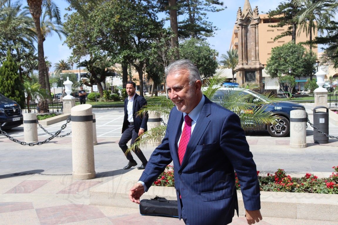 El ministro de Política Territorial espera que se apoye la modificación de la ley para que la derivación de los MENAS a la península sea obligatoria
