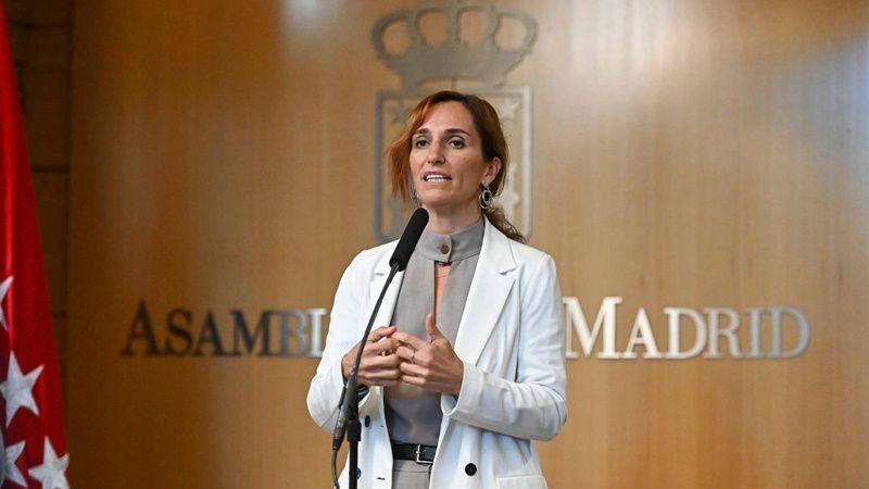 La ministra se reúne con la Sociedad Española de Oncología para fortalecer el abordaje del cáncer