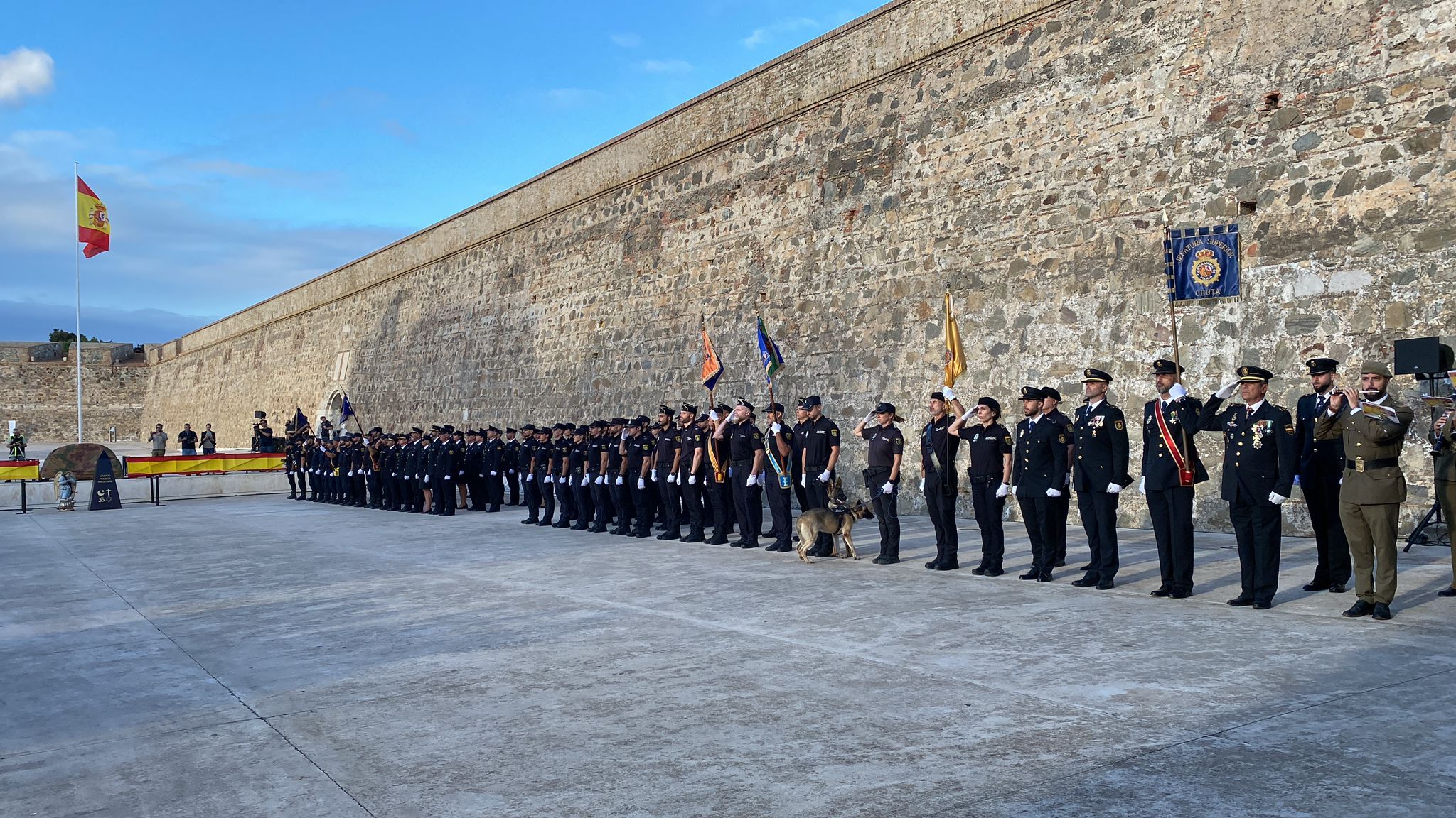 La Policía Nacional es propuesta para recibir la Medalla de la Ciudad