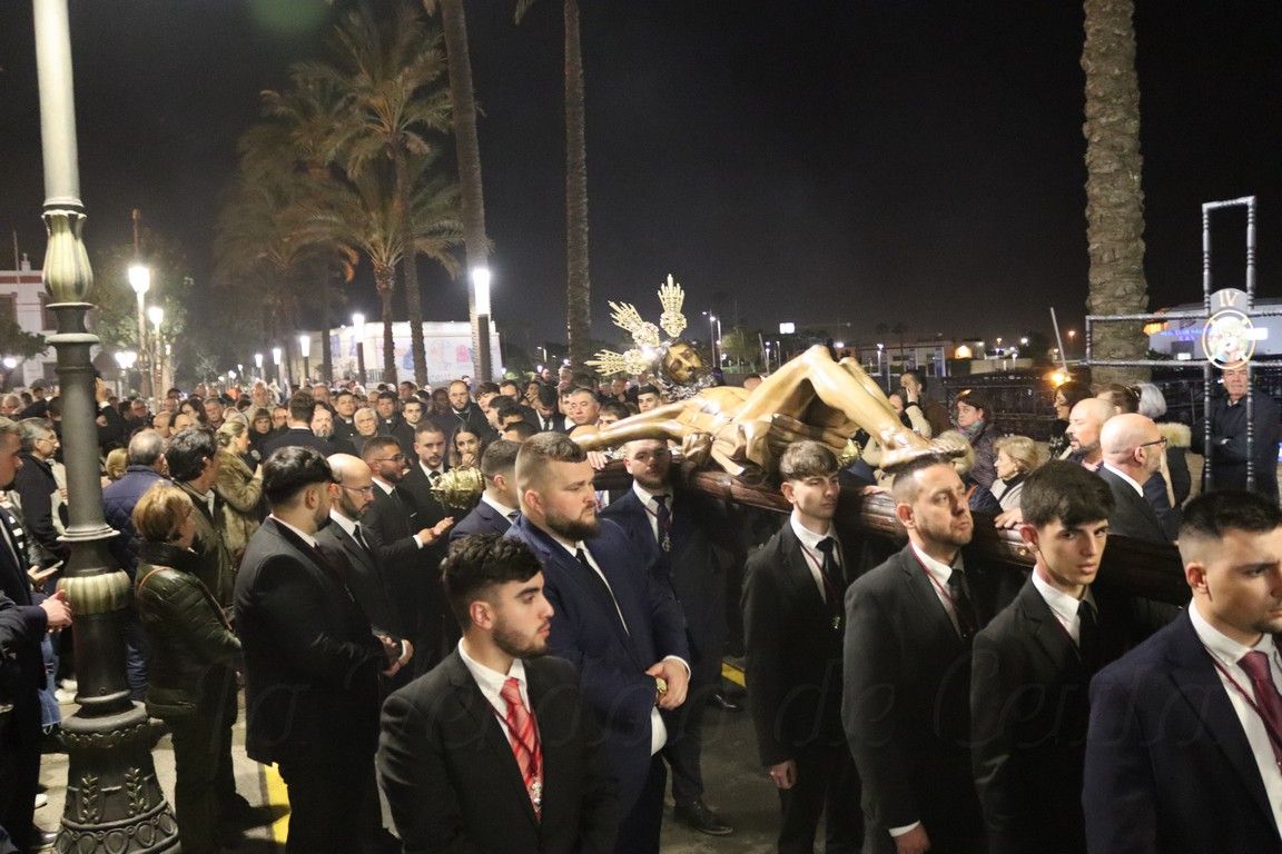 El Vía Crucis marca el inicio solemne de la Semana Santa en Ceuta