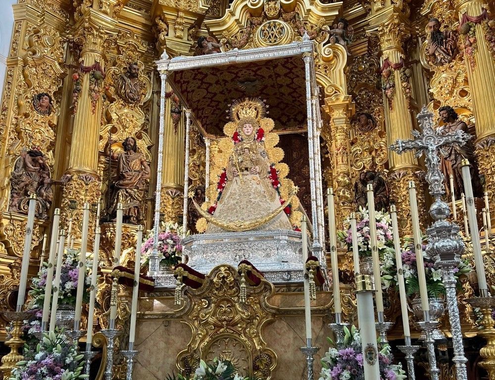 La Hermandad del Rocío de Ceuta arriba en Almonte en un emotivo recibimiento