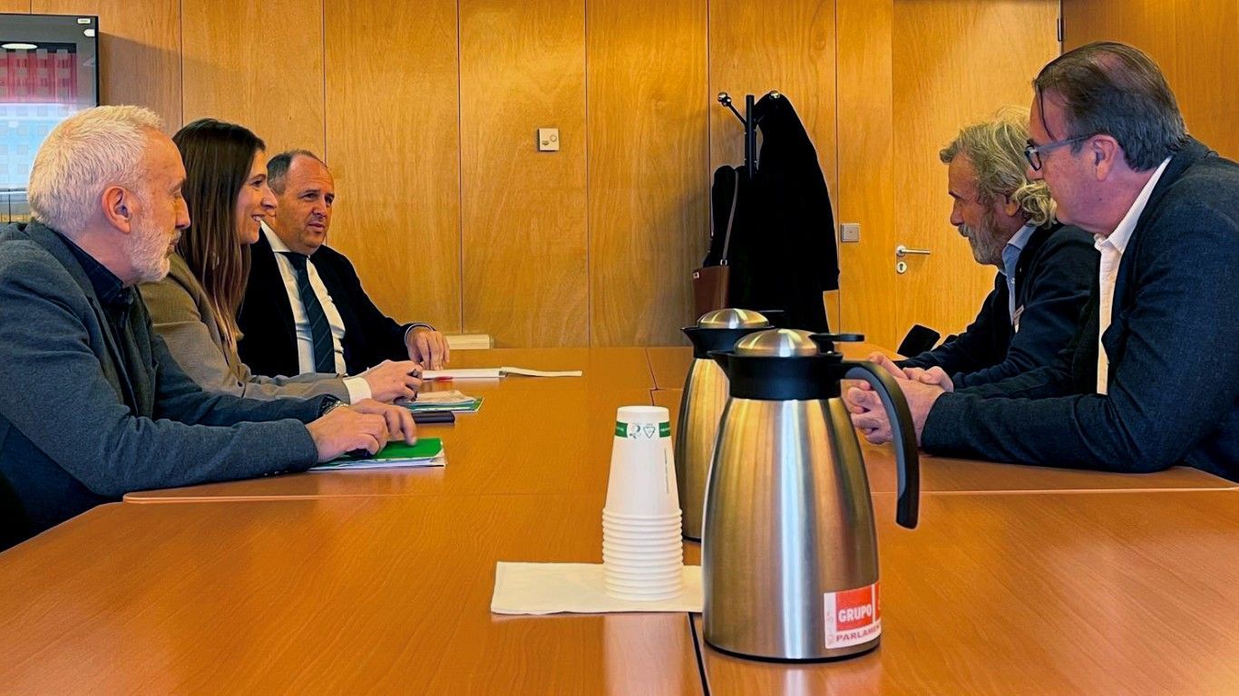SATSE y CESM dicen que la detracción de parte de la paga extra no se justifica en la situación económica actual