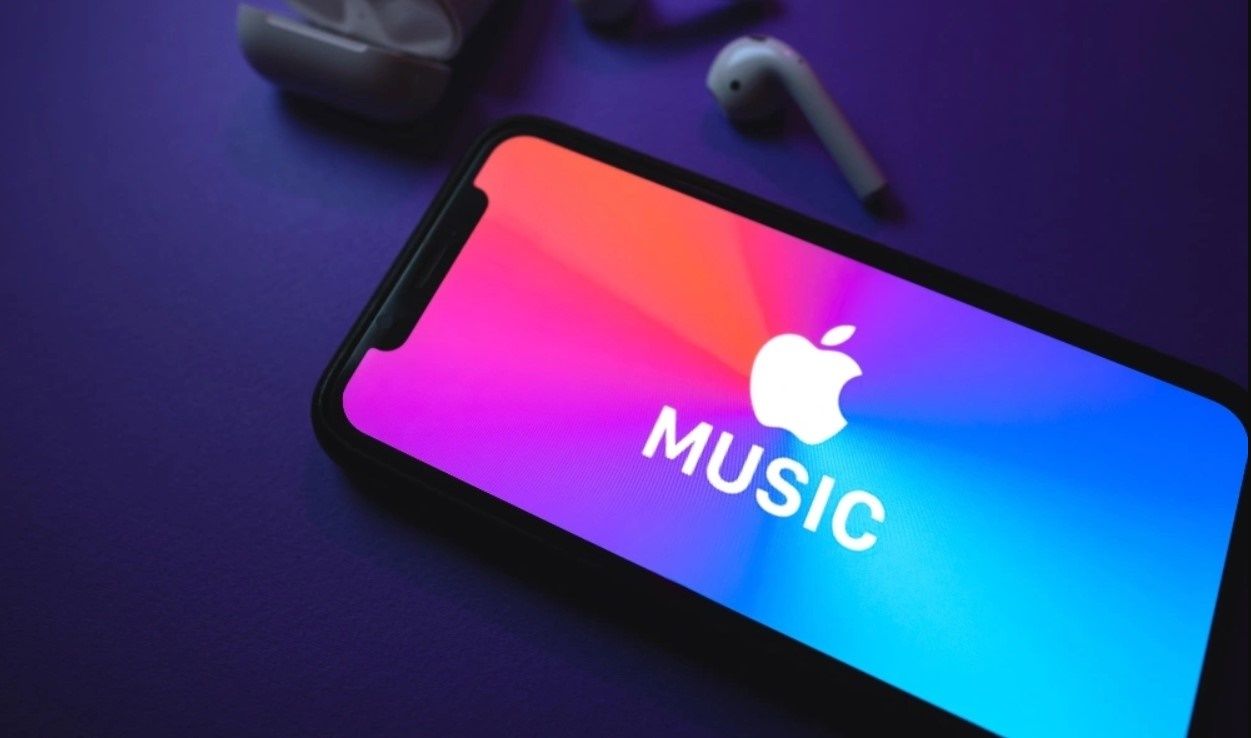 Acción colectiva de OCU contra Apple para que devuelva el sobreprecio cobrado en las apps de música