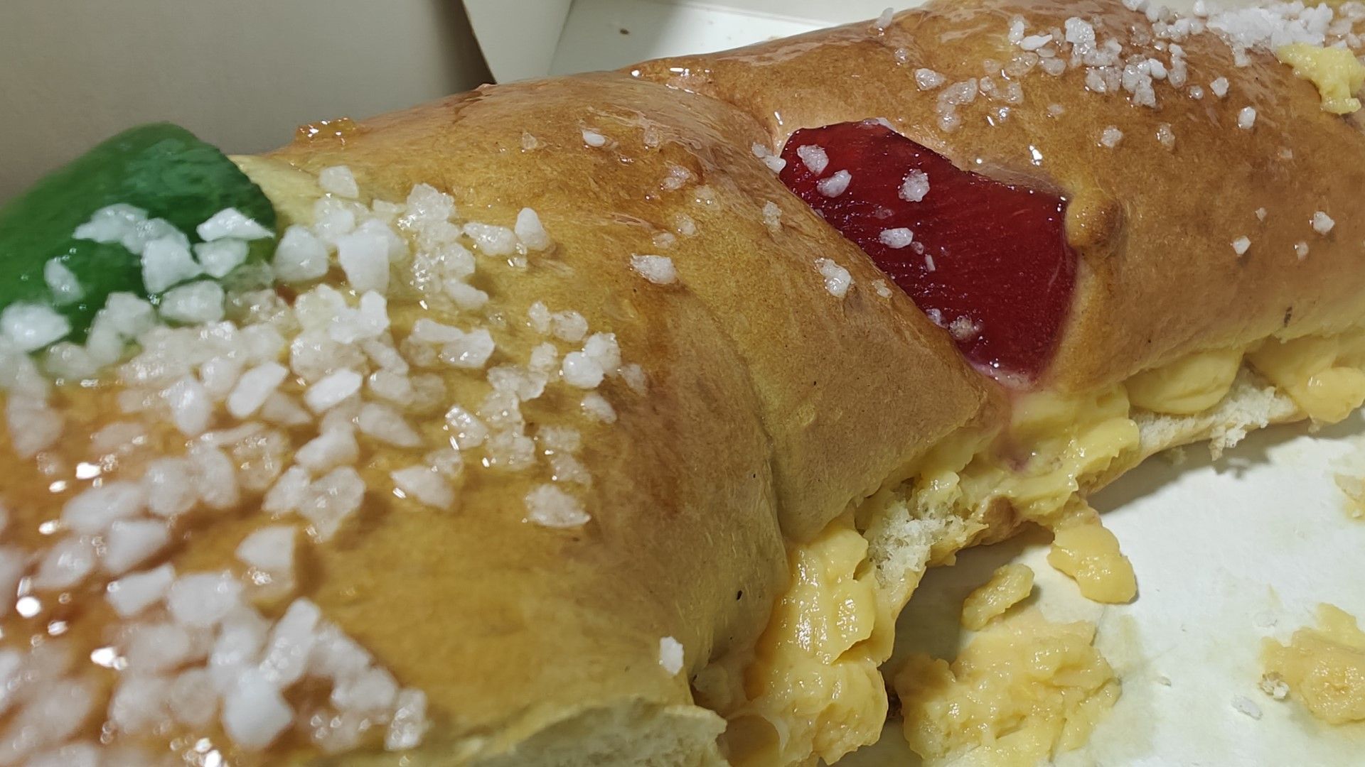 Roscón de Reyes: la historia y el significado de la sorpresa