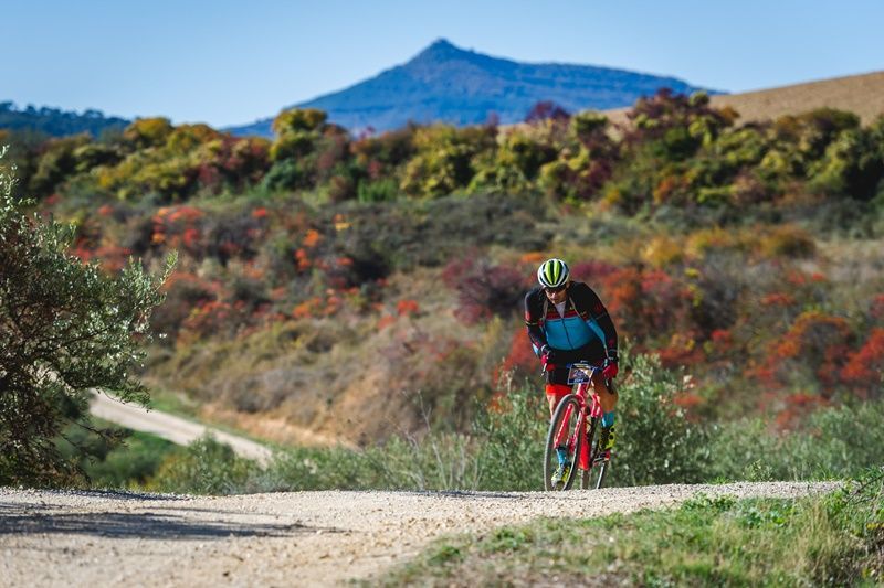 Viajar para hacer deporte está de moda: el turismo activo y deportivo no para de crecer en España