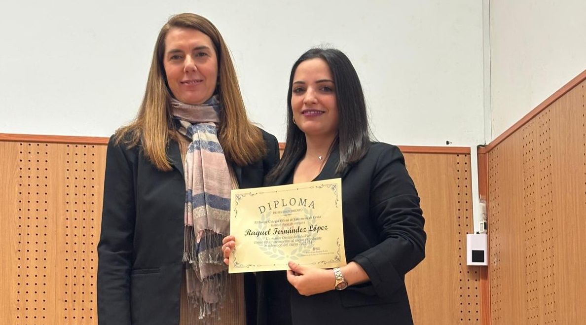 El Colegio de Enfermería premia al mejor expediente académico del curso 2023-2024