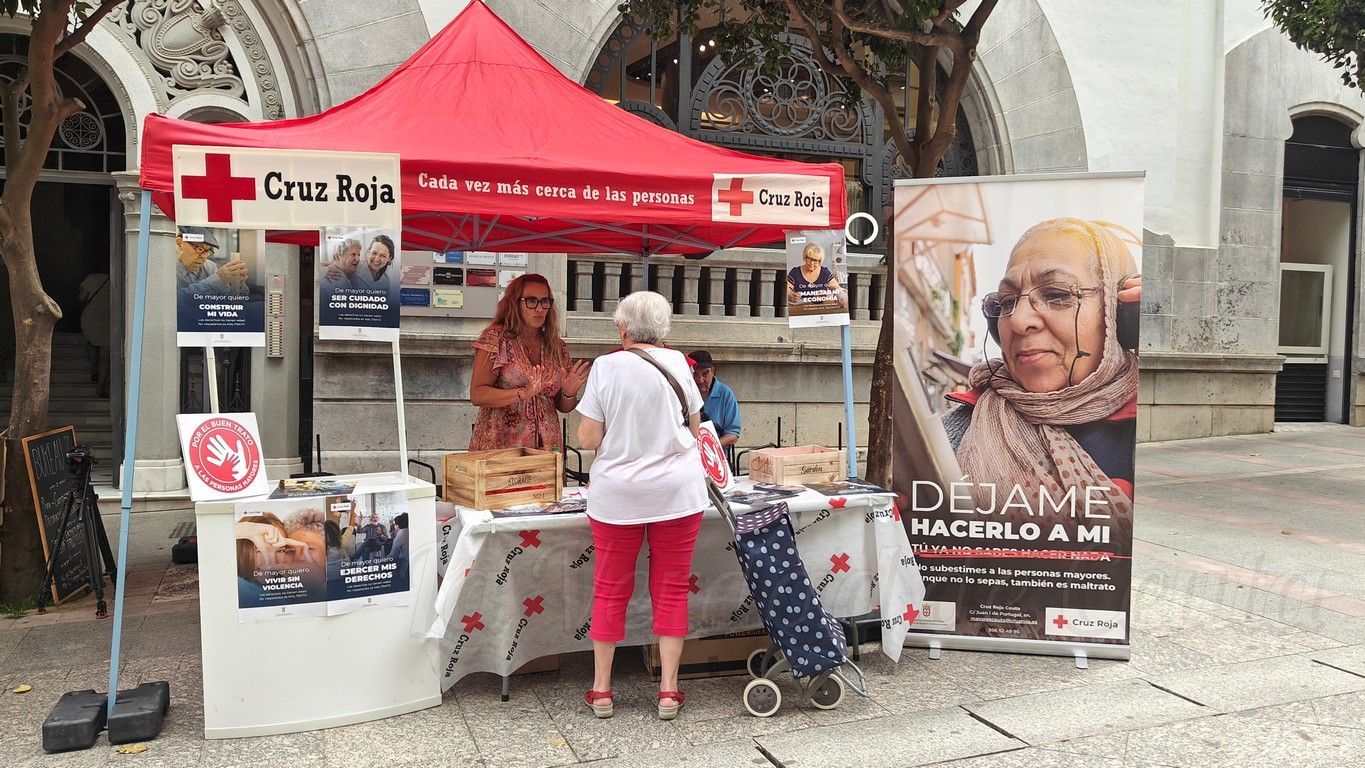 Cruz Roja impulsa en Ceuta una campaña para promover el respeto hacia las personas mayores