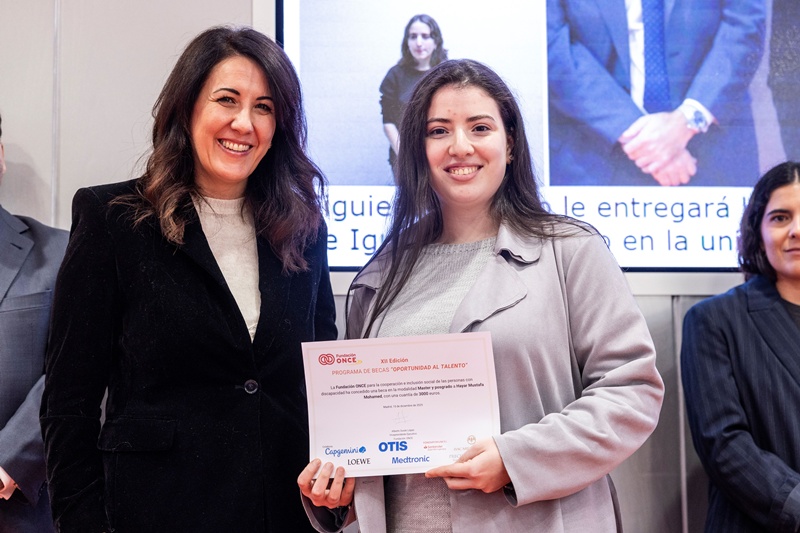 Una estudiante con discapacidad de Ceuta obtiene una beca “Oportunidad al Talento” de la Fundación ONCE