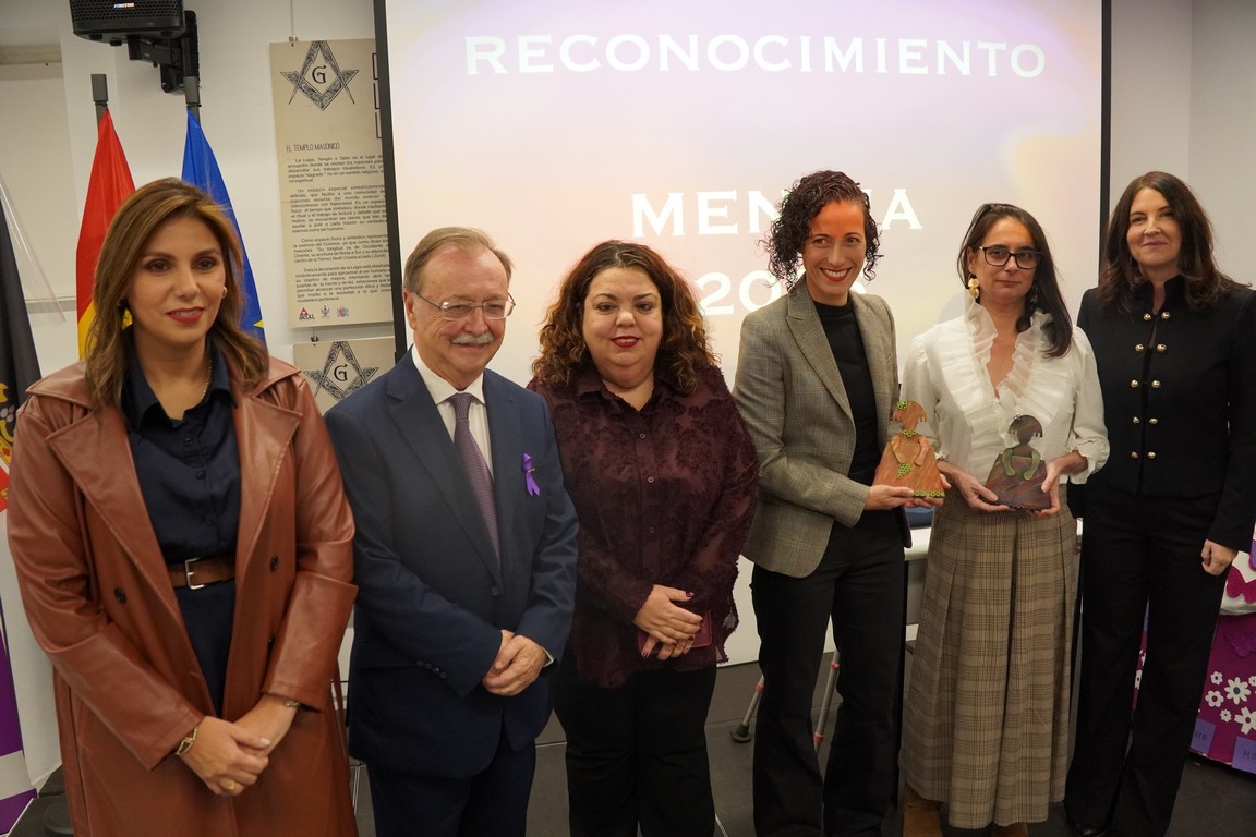 La Delegación subraya su compromiso contra la violencia machista en los Reconocimientos Menina 2025La Delegación subraya su compromiso contra la violencia machista en los Reconocimientos Menina 2025