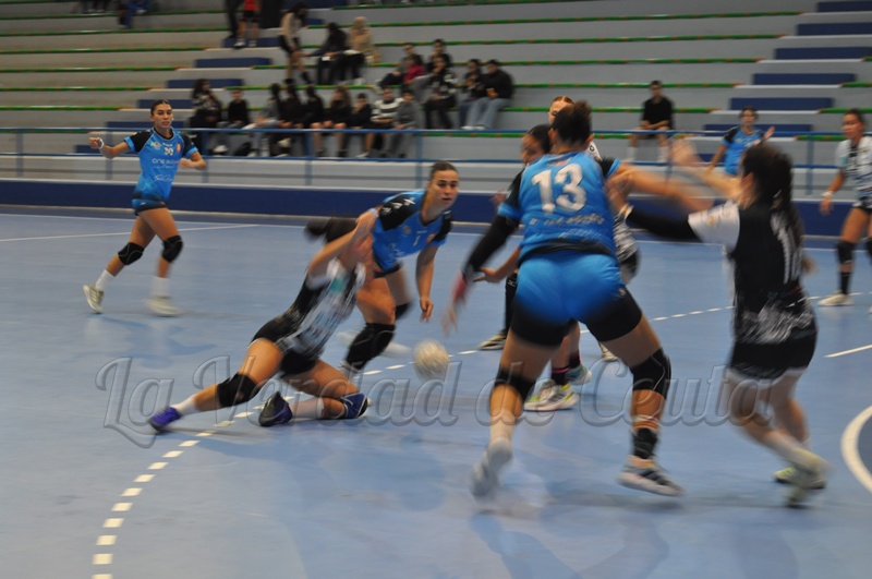 El BM Estudiantes inicia la segunda vuelta en Roquetas con el reto de sumar a domicilio