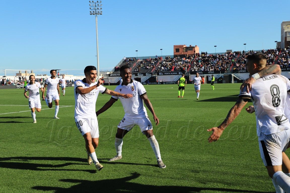 Andy Escudero dice adiós al Ceuta y Manu Vallejo apunta a una salida inminente