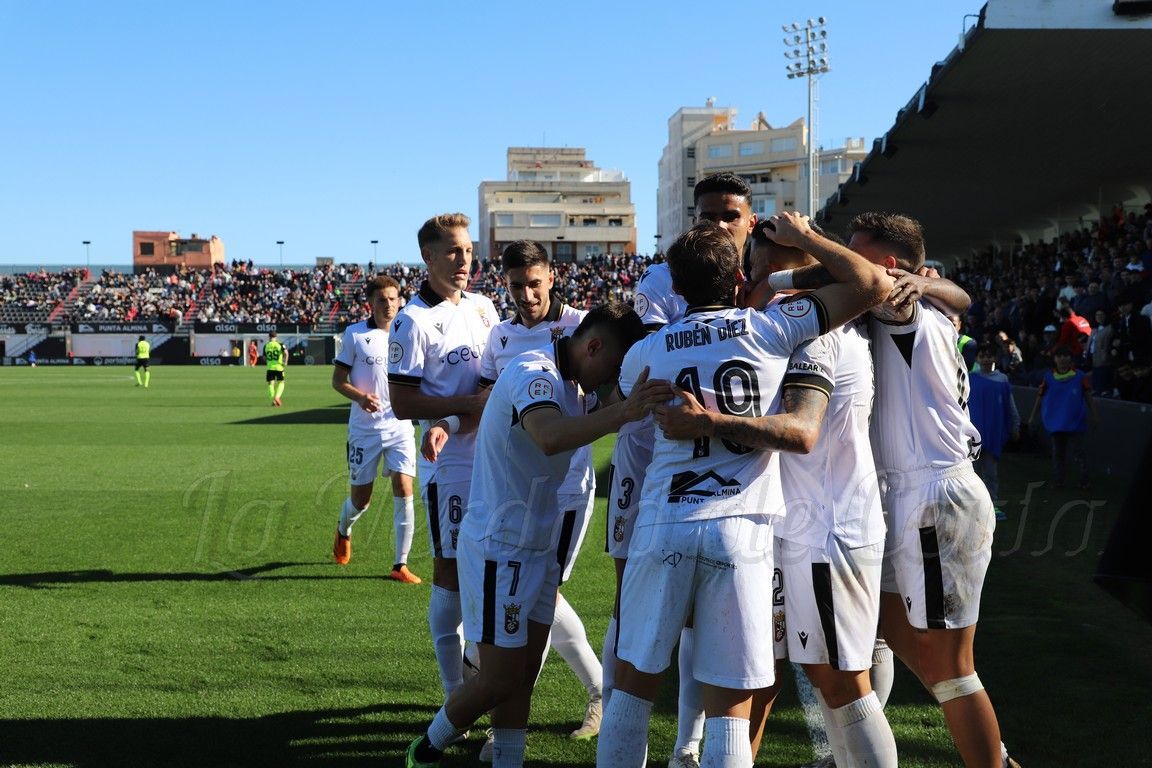 La AD Ceuta iguala la racha de 12 partidos sin perder del Antequera