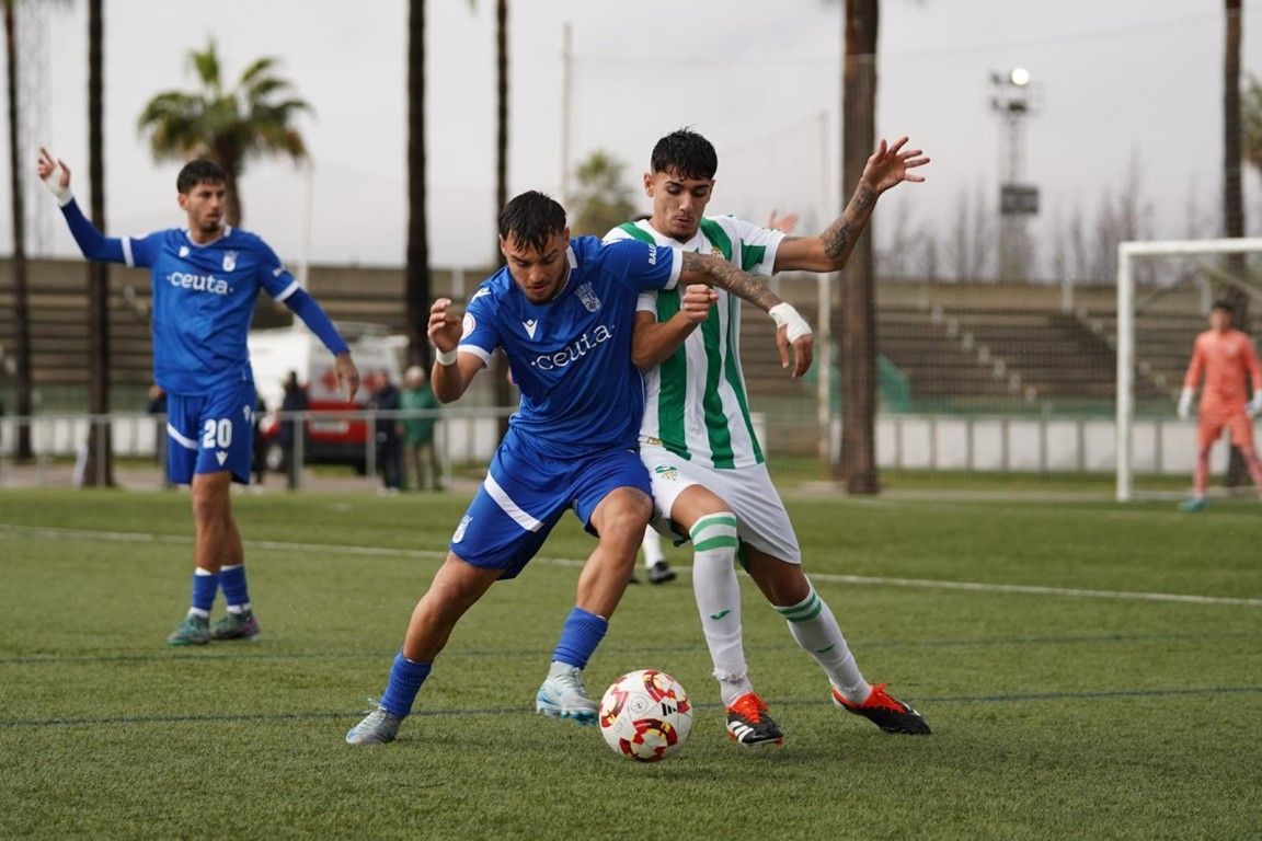 Justo empate entre los filiales del Córdoba y del Ceuta (0-0)