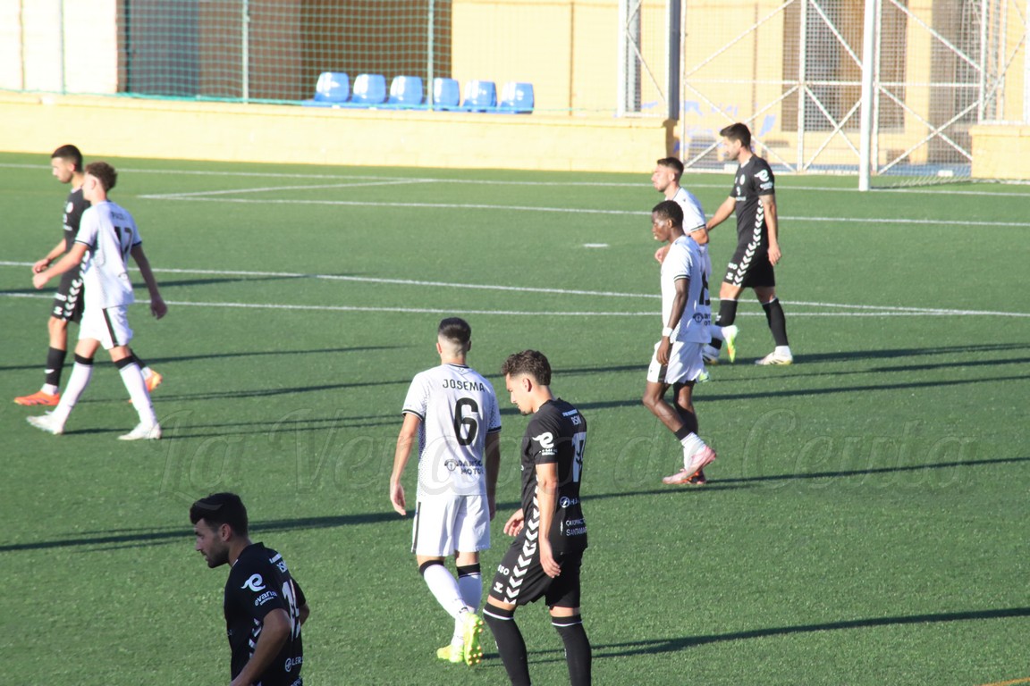 El Conil CF y AD Ceuta FC “B” se enfrentan en un duelo clave del Grupo X de Tercera RFEF