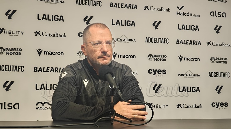 José Juan Romero: “El Ceuta vive en la felicidad y en la ilusión, y eso se nota en el campo”