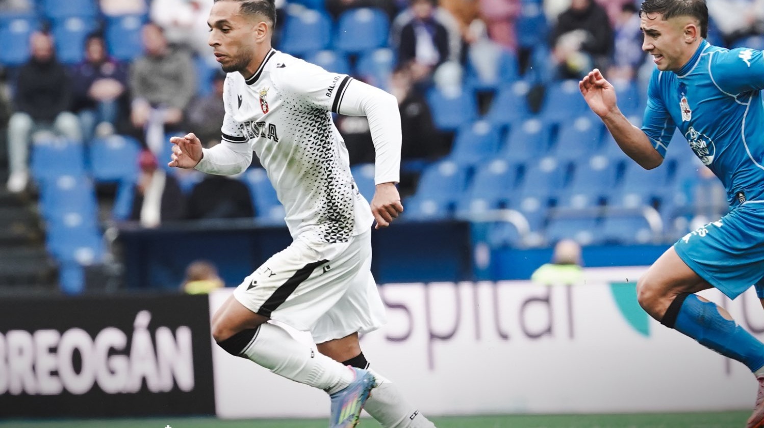 Trofeos La Verdad de Ceuta tras la 15ª jornada de liga entre RC Deportivo y AD Ceuta (2-1)