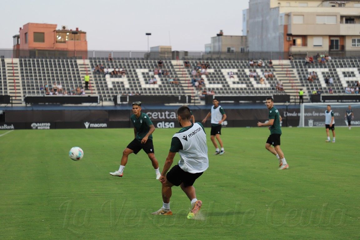 La AD Ceuta se enfrentará al Sevilla FC de Primera División en un amistoso de pretemporada