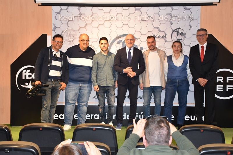 Luis de la Fuente: “Un ascenso del Ceuta sería un regalo para la ciudad y su gente”