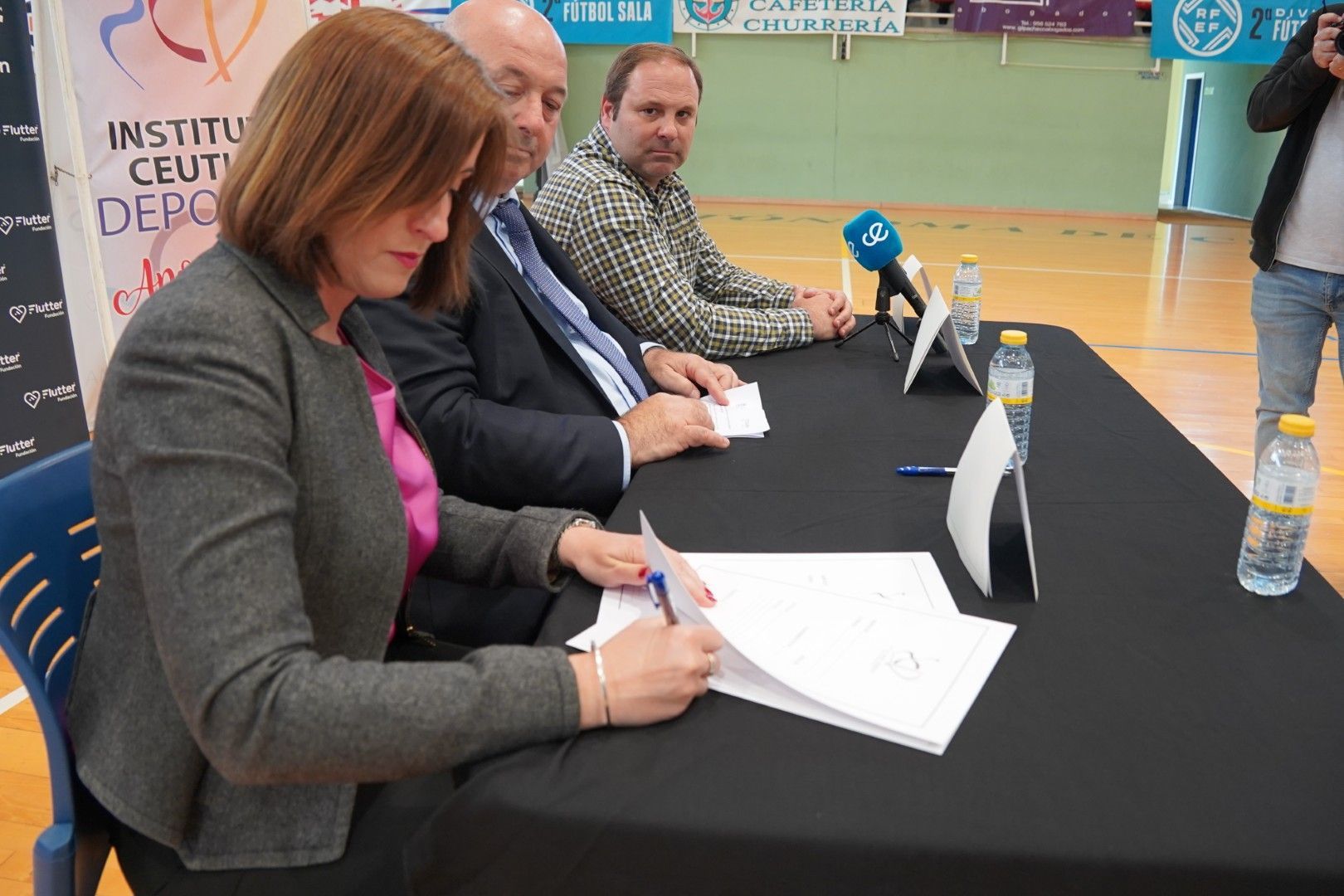 Acuerdo Flutter becas deporte 2