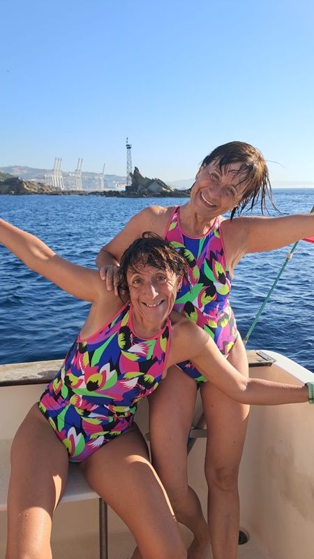 Dos hermanas cruzan el Estrecho en la modalidad de relevos