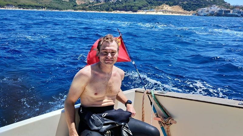Un lituano protagoniza otro cruce a nado del Estrecho