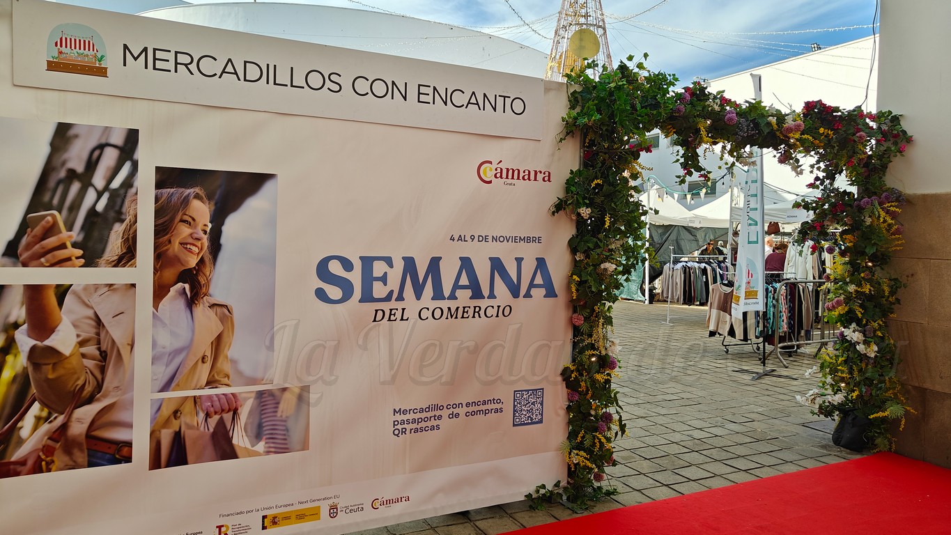 El Mercadillo con Encanto abre sus puertas en la plaza de Nelson Mandela con 22 puestos y actividades hasta el domingo