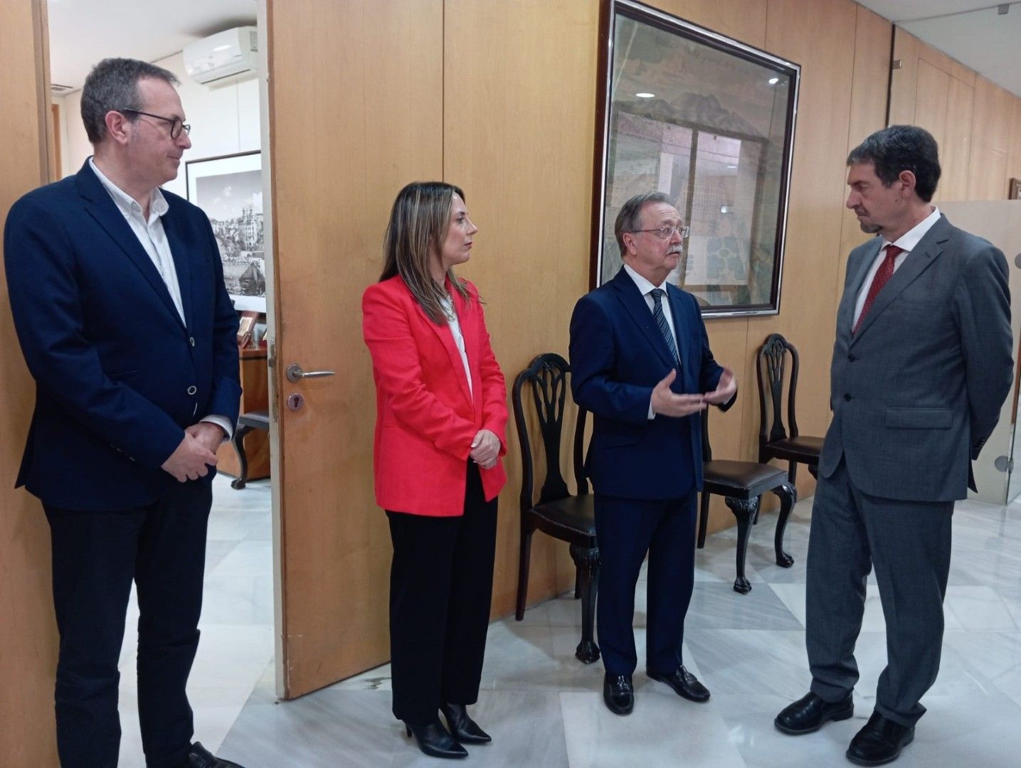 Juan Vivas y Cristina Pérez se reúnen con el secretario de Estado de Educación, Abelardo de la Rosa, de visita en Ceuta