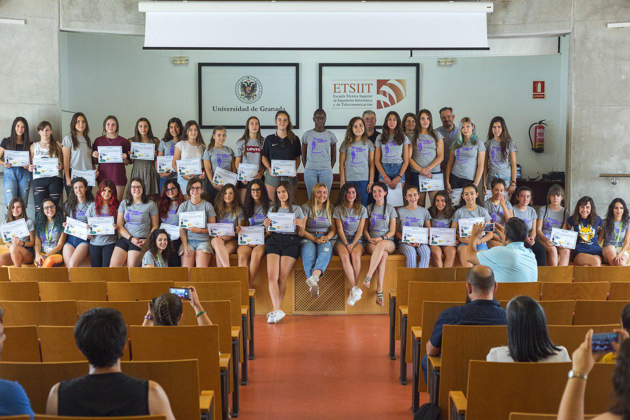 Más de 5.600 estudiantes se suman a la celebración del Día internacional de la Mujer y la Niña en la Ciencia en la UGR
